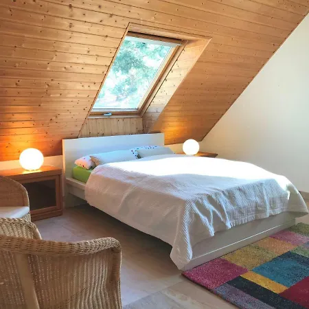 Hébergement de vacances Aparthome Astrid *